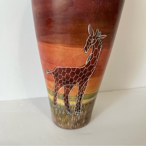 Hand Carved Soapstone Etched Giraffe Tree African Made in Kenya - Picture 2 of 15